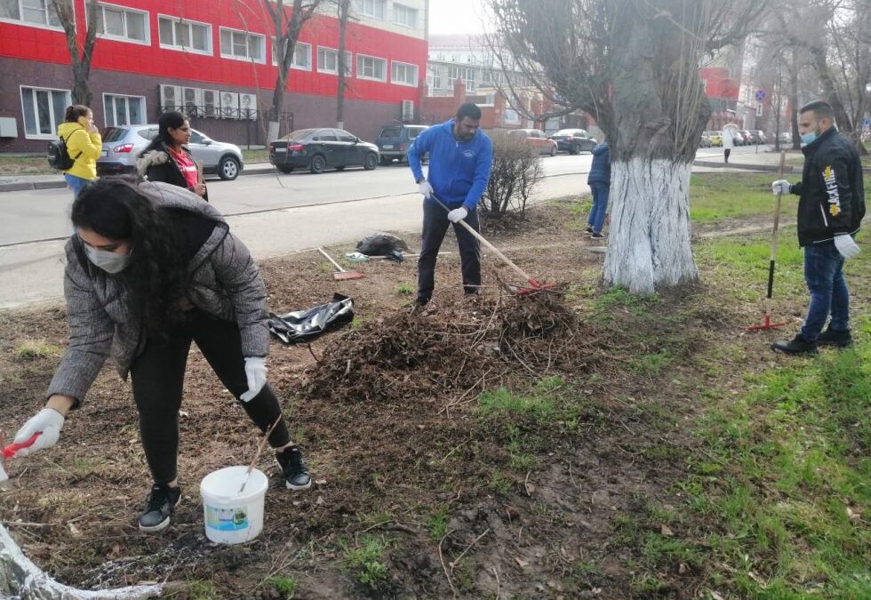 THE CLEANING DAY FOR FOREIGN STUDENTS