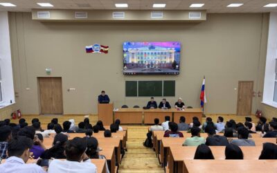 ⚡International students of Kursk State Medical University met with law enforcement officers: the discussion focused on complying with the laws of the Russian Federation 🇷🇺